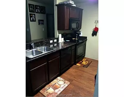 2103 Forge Hill Rd, Bryan, TX 77801 photo 3
