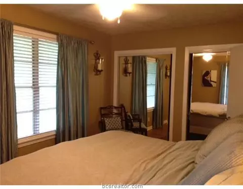 2003 Vinewood Dr, Bryan, TX 77802 photo 12