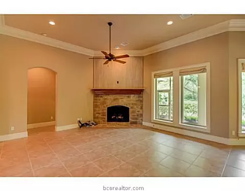 4313 Willowick Dr, Bryan, TX 77802 photo 9