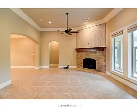 4313 Willowick Dr, Bryan, TX 77802 photo 8