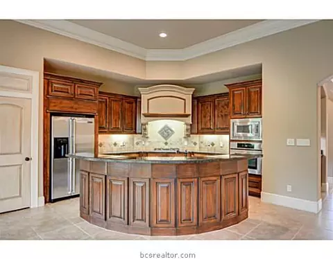 4313 Willowick Dr, Bryan, TX 77802 photo 11