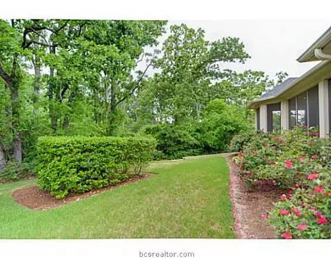 4313 Willowick Dr, Bryan, TX 77802 photo 5