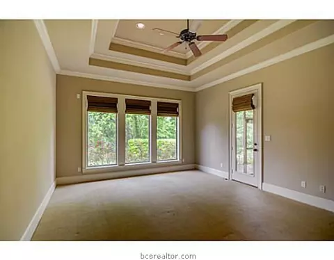 4313 Willowick Dr, Bryan, TX 77802 photo 4