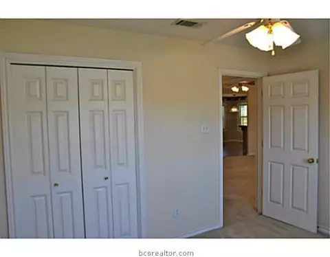 2306 Bastrop Cir, Bryan, TX 77808 photo 12