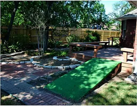 2306 Bastrop Cir, Bryan, TX 77808 photo 18