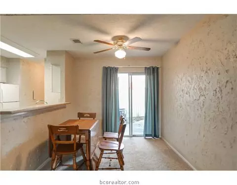 2100 Windsor Apt 2 Dr, Bryan, TX 77802 photo 5