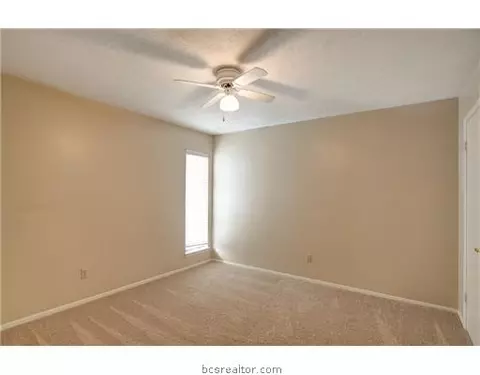 2100 Windsor Apt 2 Dr, Bryan, TX 77802 photo 11