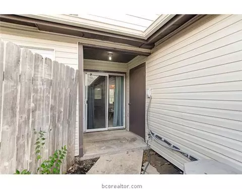 2100 Windsor Apt 2 Dr, Bryan, TX 77802 photo 15