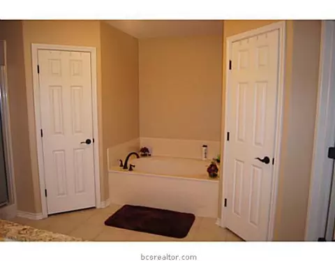3548 Open Range Ct, Bryan, TX 77808 photo 19