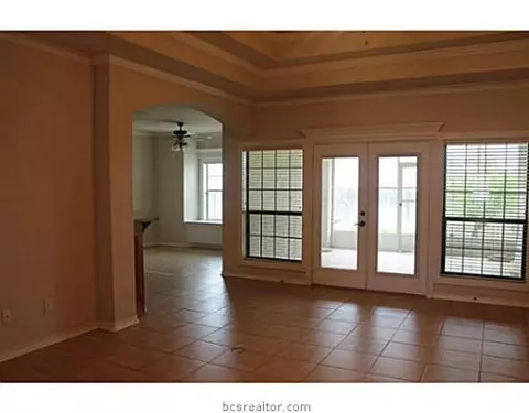 3311 Broadmoor Dr, Bryan, TX 77802 photo 3