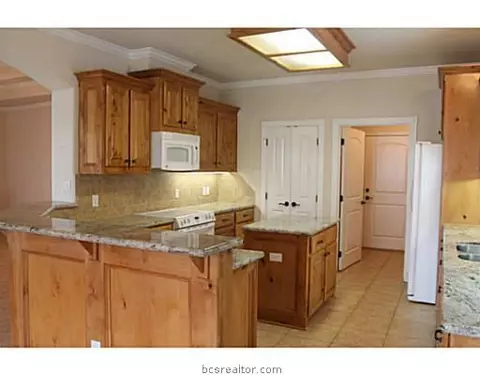 3311 Broadmoor Dr, Bryan, TX 77802 photo 5