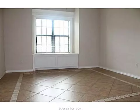 3311 Broadmoor Dr, Bryan, TX 77802 photo 4