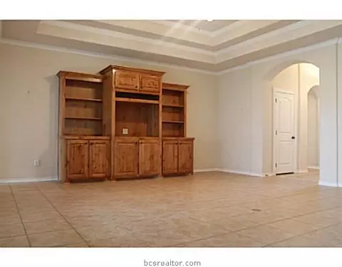 3311 Broadmoor Dr, Bryan, TX 77802 photo 2