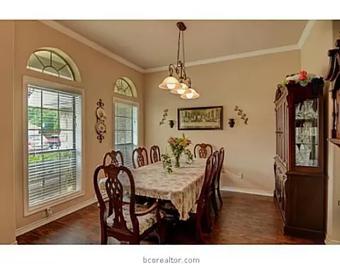 3813 Williams, Bryan, TX 77808 photo 5