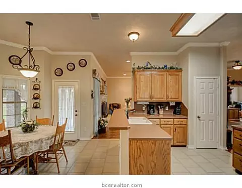 3813 Williams, Bryan, TX 77808 photo 9