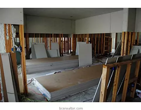 6890 C6 Ranch Rd, Bryan, TX 77808 photo 4