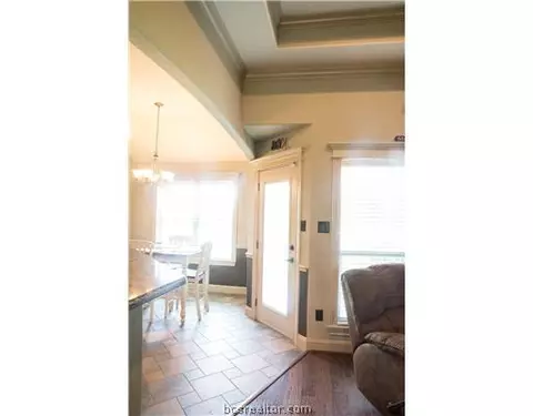 2913 Ambrose Dr, Bryan, TX 77808 photo 8