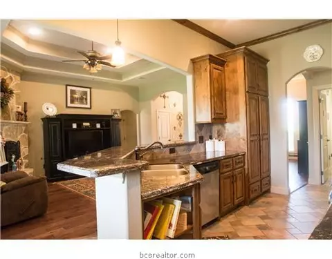 2913 Ambrose Dr, Bryan, TX 77808 photo 7