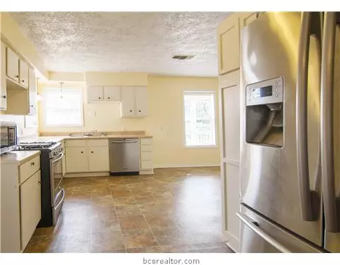 3408 Cavitt, Bryan, TX 77801 photo 6