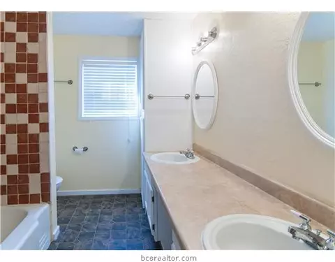 3408 Cavitt, Bryan, TX 77801 photo 11