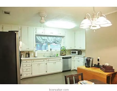 1503 Burt St, Bryan, TX 77802 photo 10