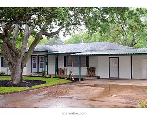 1503 Burt St, Bryan, TX 77802 photo 2