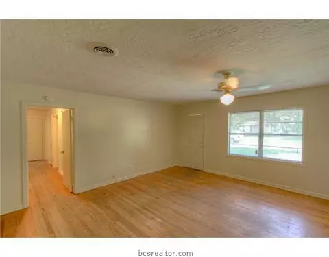 312 Laurel St, Bryan, TX 77801 photo 4