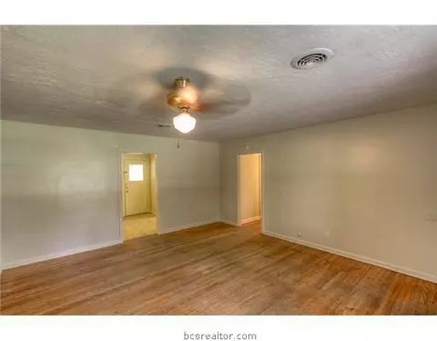 312 Laurel St, Bryan, TX 77801 photo 3
