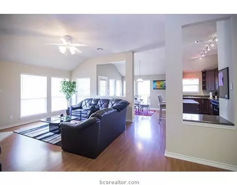 1699 Summerwood, Bryan, TX 77807 photo 2