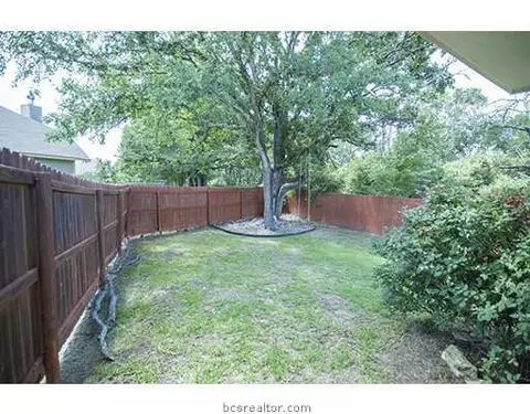 1699 Summerwood, Bryan, TX 77807 photo 10