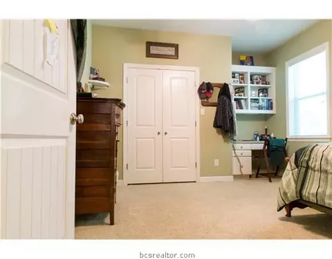 5873 Easterling Dr, Bryan, TX 77808 photo 16