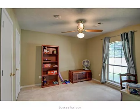 4705 Warwick Ln, Bryan, TX 77802 photo 14