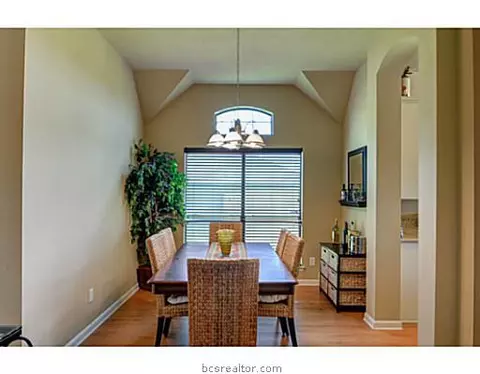2028 Positano Loop, Bryan, TX 77808 photo 8