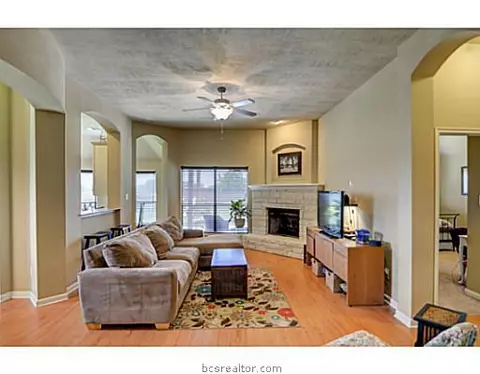 2028 Positano Loop, Bryan, TX 77808 photo 2