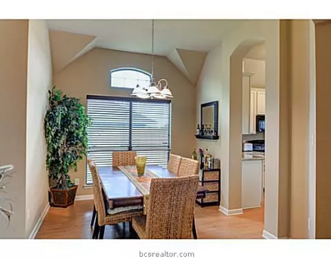 2028 Positano Loop, Bryan, TX 77808 photo 9