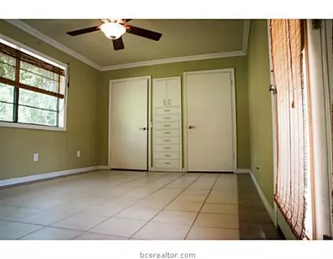 805 Blanco Ln, Bryan, TX 77801 photo 7