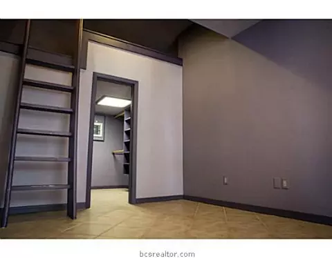 805 Blanco Ln, Bryan, TX 77801 photo 11