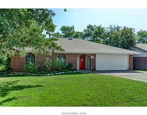 1805 Richmond Ave, Bryan, TX 77802 photo 2