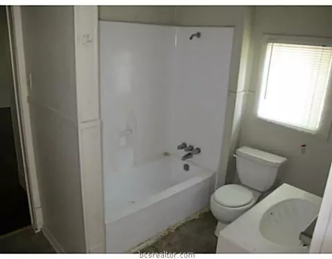 307 Robertson St, Bryan, TX 77803 photo 12