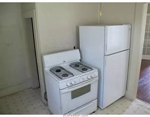 307 Robertson St, Bryan, TX 77803 photo 8