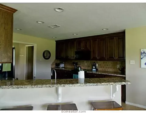 8924 Werlinger Rd, Bryan, TX 77808 photo 7