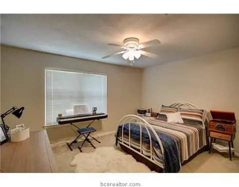 1516 Prairie Dr, Bryan, TX 77802 photo 12