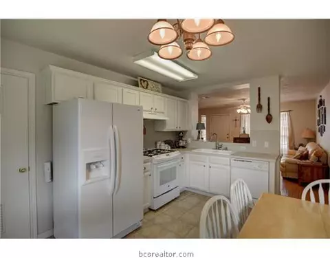 1516 Prairie Dr, Bryan, TX 77802 photo 6