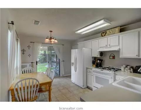 1516 Prairie Dr, Bryan, TX 77802 photo 9