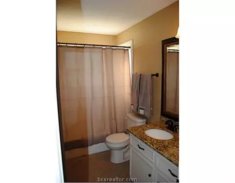 2301 Avon St, Bryan, TX 77802 photo 6