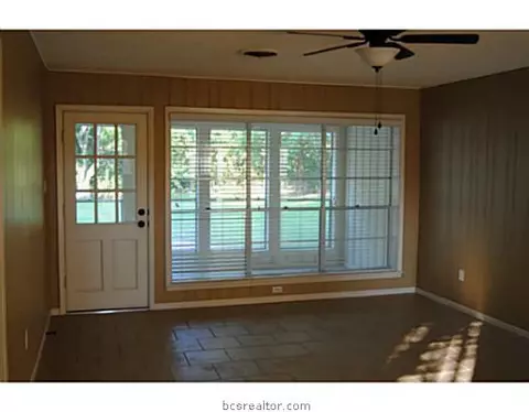 2301 Avon St, Bryan, TX 77802 photo 3