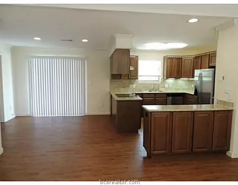 1721 Frieda Ln, Bryan, TX 77808 photo 7