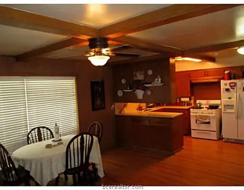2605 Wayside Dr, Bryan, TX 77802 photo 3