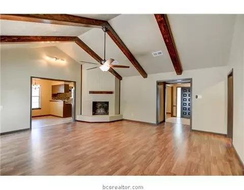 903 Briar Bend Ct, Bryan, TX 77802 photo 4