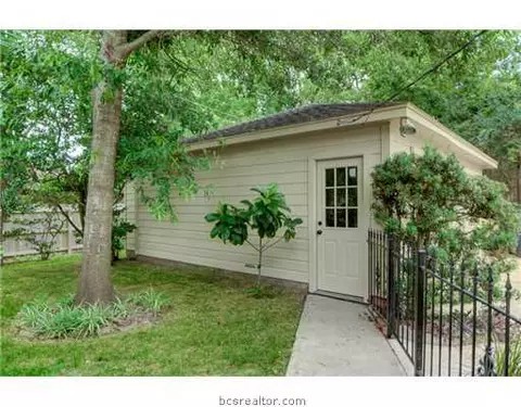 903 Briar Bend Ct, Bryan, TX 77802 photo 21